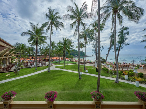 Kata Beach Resort - giardini