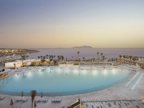 V Hotel Beach Resort (Ex Pyramisa) - Vista