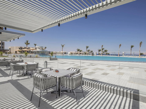 V Hotel Beach Resort (Ex Pyramisa) - piscina