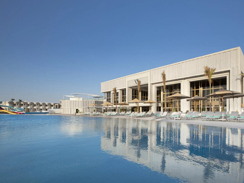 V Hotel Beach Resort (Ex Pyramisa) - piscina