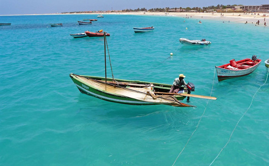 Sal e Boavista: Capo Verde tra scenari desertici, natura selvaggia, mare e relax.